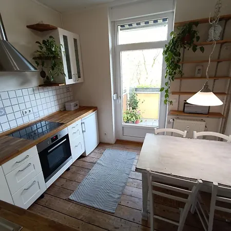 Gruenderzeit-ambiente Zentral Apartment *